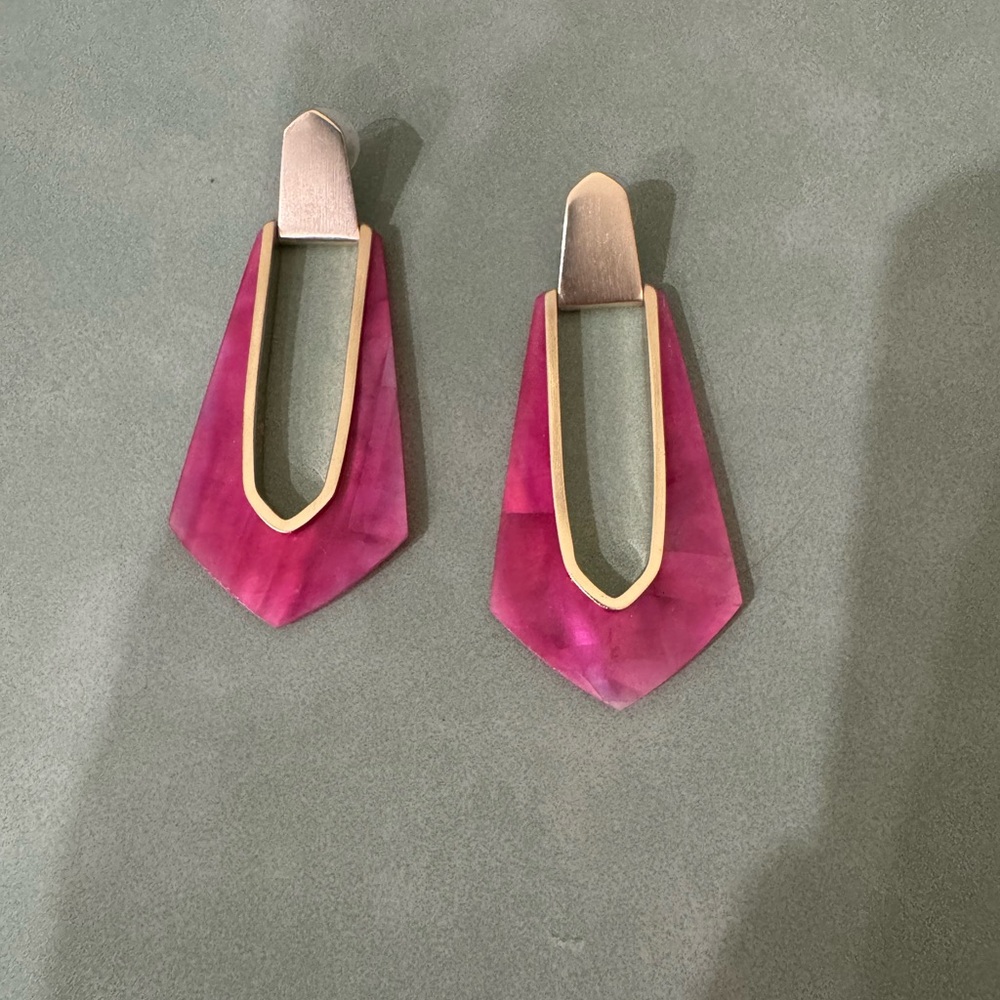 Kendra Scott Pink Mother of Pearl and Gold Earrings